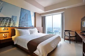 Midtown Hotel Surabaya - Room