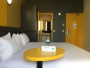 ibis Styles Marseille Vieux Port - Chambre