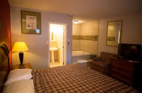 Scottish Inn and Suites - Bensalem-Philadelphia - Room