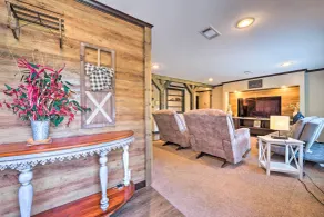 Pet-Friendly Home w/ Deck in Broken Bow! - Interiør
