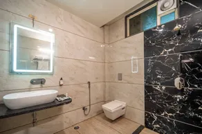 Treebo Kamal Regency, Near Bhopal Junction Railway Station - Room