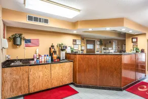 Econo Lodge Princeton - Saguão