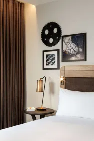 The Gantry London, Curio Collection by Hilton - Chambre