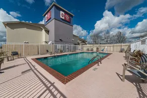 Best Western Plus Deridder Inn & Suites - Pool