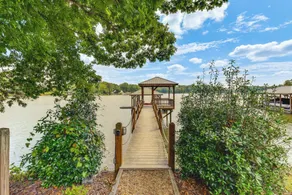 Waterfront Sherrills Ford Home w/ Pool & Boat Dock - Interni