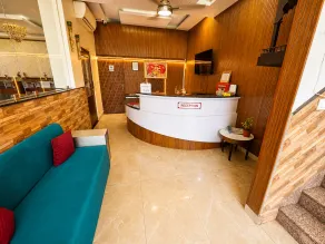 Hotel Elvora - Rezeption