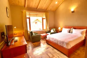 ShivAdya Boutique Stay Near Manali Quiet Naggar Side Retreat - Room