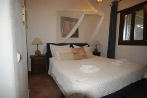 Divers House - Camera