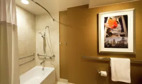 DoubleTree by Hilton Dallas - Campbell Centre - Salle de bain