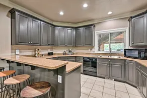Renovated Condo 8 Miles to Snowbasin Ski Resort! - Interior