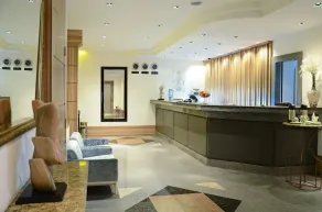 Castel Plaza Hotel - Recepción