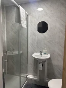 Sheridans hotel - Bathroom