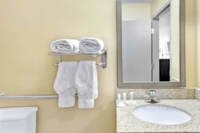 Super 8 by Wyndham Brockton - Salle de bain