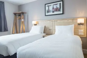 The Raven’s Cliff Lodge by Marston's Inns - Room