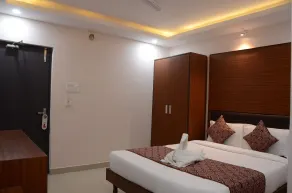 Kamat Inn - Room