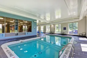 Four Points by Sheraton St. Catharines Niagara Suites - Pool