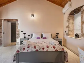 To Petrino Stone Mountain Retreat With Private Pool - Room