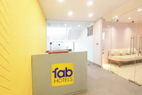 FabHotel The White Cliff Inn - Near Max Hospital Saket - Receção