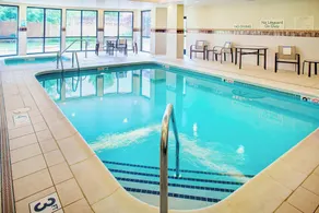 Courtyard by Marriott Roanoke Airport - Piscine