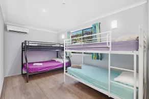 Gladstone Backpackers - Room