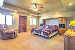 Rustic Bryce Canyon Home w/ Deck on Sevier River! - Intérieur