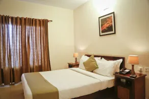 Maple Suites Serviced Apartments - Rom
