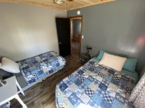 The Pines Motel and Cottages - Room