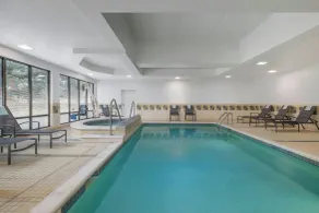 Fairfield Inn & Suites by Marriott Cumberland - Piscine