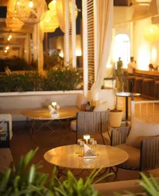 Grand anukampa - Restaurante