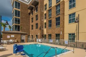 Staybridge Suites Charleston - Mount Pleasant by IHG - Piscina