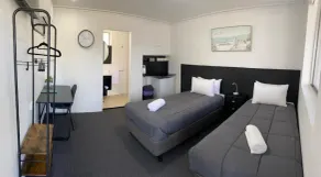 The Seaview Tavern Motel - Habitación
