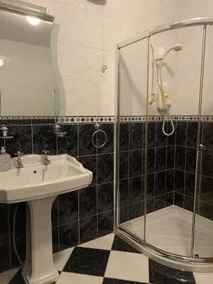 Meravigliosa camera privata con giardino | Vista sulla città - Bagno