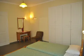 Holiday Studio Apartments Yannis on Agios Gordios beach in Corfu - Quarto