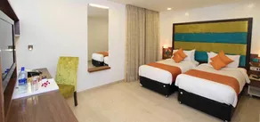 La Woods Hotel - Room