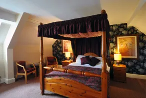 Royal George Hotel by Greene King Inns - Room