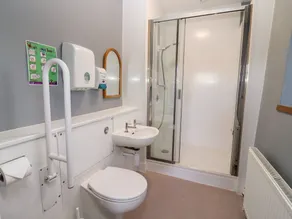 Wick Court Farm - Bathroom