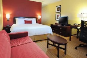 Courtyard by Marriott Houston Hobby Airport - Room