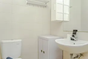 New Furnished Studio Apartment @ Woodland Park Residence - Bathroom