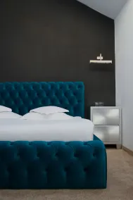 Fullton Central - Room