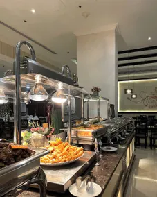 Sapphire Plaza Hotel - Restaurant