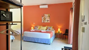 Tee-K Lodge B&B - Room