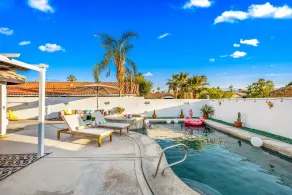 Desert Fun 4BR Retreat with Pool - Pool