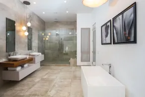 Sycamore Villa - Bathroom