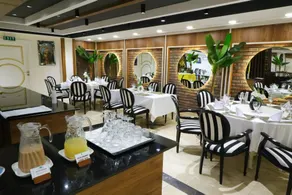 UNITED HOTEL INTERNATIONAL - Restaurant