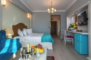 Phoenicia Express Hotel - Room