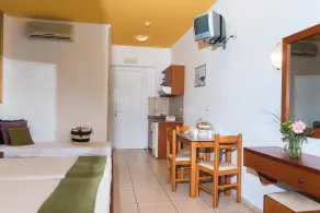 Yiannis Manos Hotel Resort - Chambre
