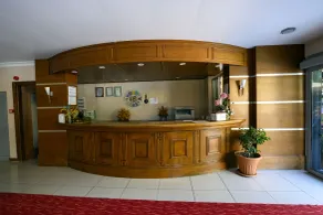Karen Hotel - Rezeption