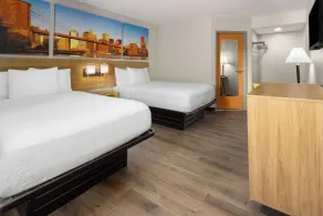 Days Inn & Suites by Wyndham Albany - Chambre