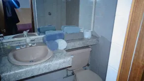 Hotel Antupiren - Bad