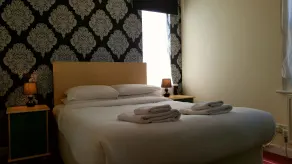 The Langtry Hotel - Room